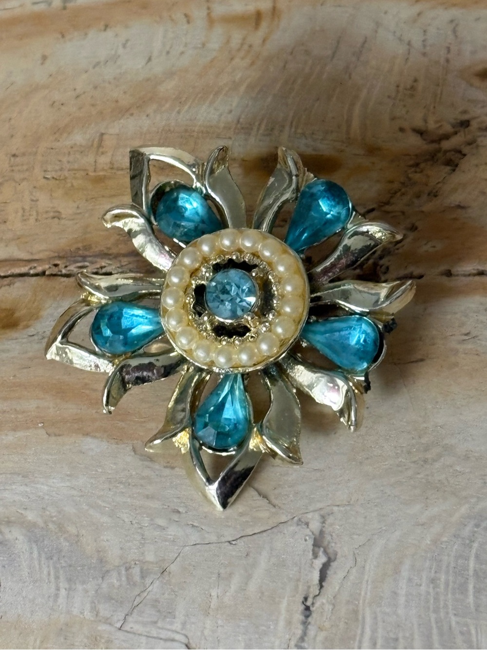 Vintage Aqua Rhinestone Seed Pearl Starburst Floral Brooch